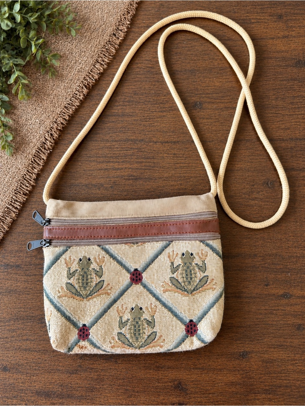 Vintage My Maine Bag Tapestry Crossbody Zippered Bag Frogs & Ladybugs